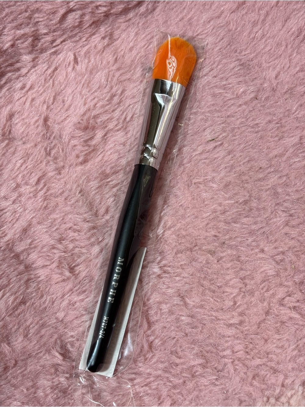 Morphe M707 3/4 Oval Foundation Brush